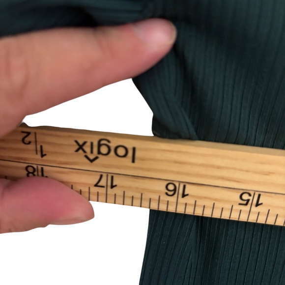 Juicy Couture Sleepwear Ribbed Tee Green Rhinestone Short Sleeve Size Medium - Picture 8 of 8